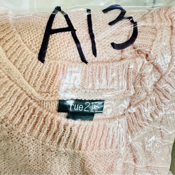 Rue21 Oversized Cozy Knit Long Sleeve Curved Hem Sweater Blush Pink Sz XL - Picture 6 of 10